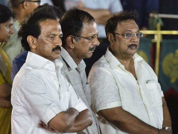ভাই স্টালিনকে চ্যালেঞ্জ করলেন আলাগিরি ভাই স্টালিনকে চ্যালেঞ্জ করলেন আলাগিরি