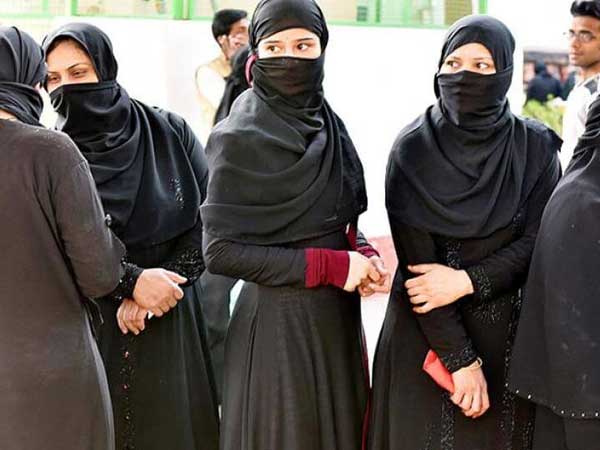 রাজ্যসভায় ফের পিছিয়ে গেল তিন তালাক বিল পাশ রাজ্যসভায় ফের পিছিয়ে গেল তিন তালাক বিল পাশ