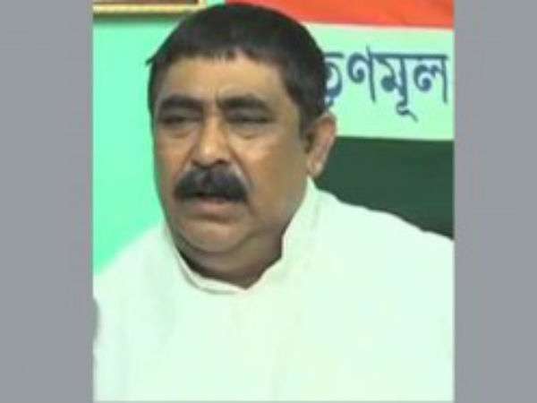 অসুস্থ হয়ে এসএসকেএম হাসপাতালে ভর্তি অনুব্রত অসুস্থ হয়ে এসএসকেএম হাসপাতালে ভর্তি অনুব্রত
