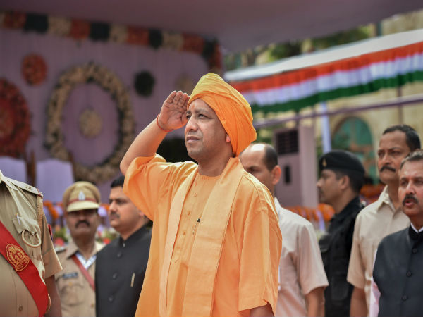 বাজপেয়ীর ছাই-এ কি যোগীর বিতর্ক থামবে বাজপেয়ীর ছাই-এ কি যোগীর বিতর্ক থামবে