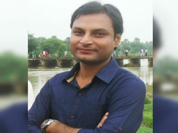 আমলার দাদাগিরি-তে বিক্ষোভে শখানেক প্রতিবাদী শিক্ষক আমলার দাদাগিরি-তে বিক্ষোভে শখানেক প্রতিবাদী শিক্ষক