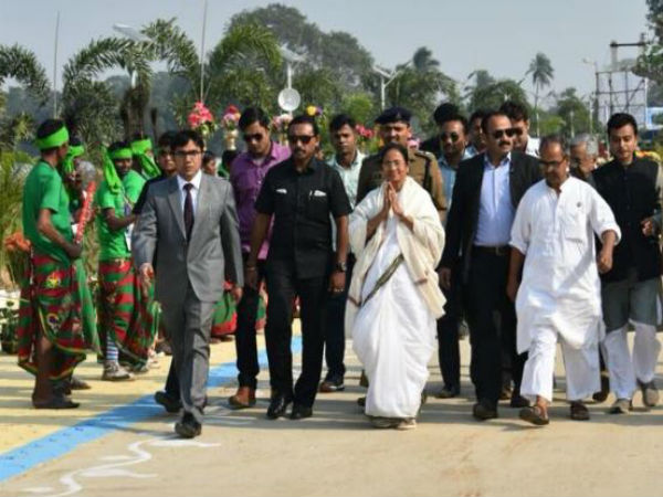 মমতার রাজ্যে জেলাশাসকের একমাসের কারাবাসের নির্দেশ! প্রশাসনিক মহলে চাঞ্চল্য মমতার রাজ্যে জেলাশাসকের একমাসের কারাবাসের নির্দেশ! প্রশাসনিক মহলে চাঞ্চল্য