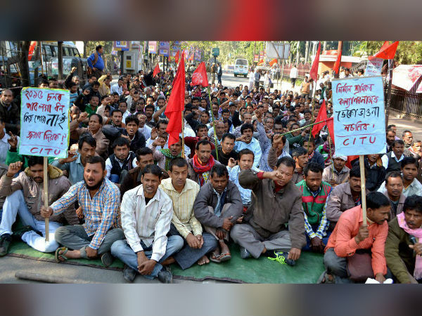 ফের ভারত বনধ! ২ দিনের জন্য স্তব্ধ হবে দেশ, মোদীর বিরোধিতায় পথে নামছেন শ্রমিকরা ফের ভারত বনধ! ২ দিনের জন্য স্তব্ধ হবে দেশ, মোদীর বিরোধিতায় পথে নামছেন শ্রমিকরা