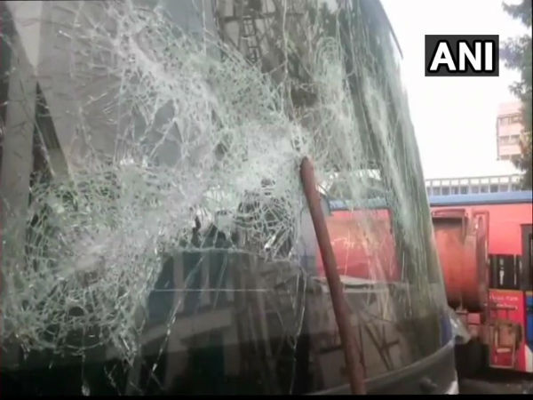 রাজ্য জুড়ে বিক্ষিপ্ত অশান্তি! জায়গায় জায়গায় তৃণমূল-বিজেপি সংঘর্ষ রাজ্য জুড়ে বিক্ষিপ্ত অশান্তি! জায়গায় জায়গায় তৃণমূল-বিজেপি সংঘর্ষ