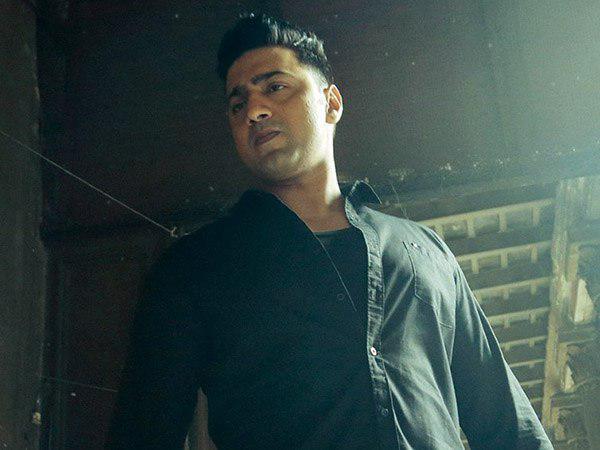 মেজাজ হারালেন দেব! যুবকের ওপর চলল মারধর, ভাইরাল ভিডিও মেজাজ হারালেন দেব! যুবকের ওপর চলল মারধর, ভাইরাল ভিডিও