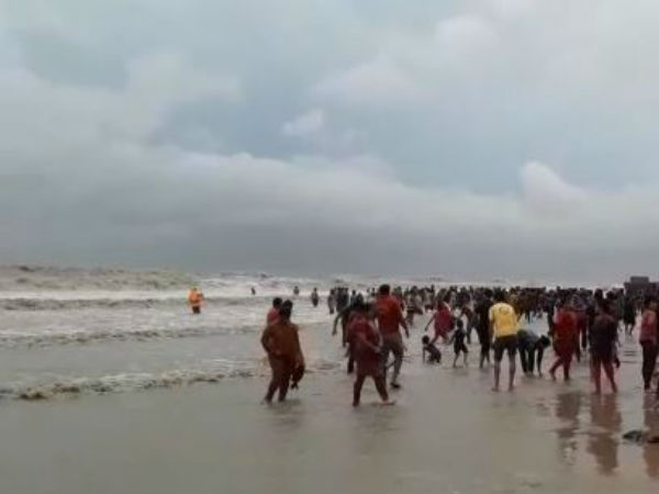 গভীর নিম্নচাপ সরছে পশ্চিম দিকে! দিঘা-সহ দক্ষিণবঙ্গের পরিস্থিতি কী, দেখুন ভিডিও গভীর নিম্নচাপ সরছে পশ্চিম দিকে! দিঘা-সহ দক্ষিণবঙ্গের পরিস্থিতি কী, দেখুন ভিডিও
