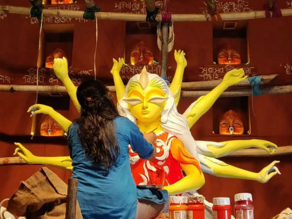 সমকামিতার পক্ষে বড় বাগান কালচার অ্যাসোসিয়েশনের থিম আত্ম নির্বাণ ! সমকামিতার পক্ষে বড় বাগান কালচার অ্যাসোসিয়েশনের থিম আত্ম নির্বাণ !