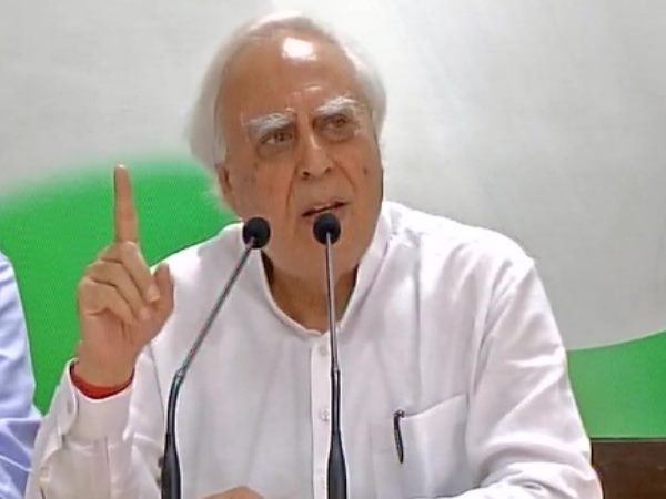 রাফালে ইস্যুতে মোদী বাবা চল্লিশ চোর বিশেষণে আক্রমণে কং রাফালে ইস্যুতে মোদী বাবা চল্লিশ চোর বিশেষণে আক্রমণে কং