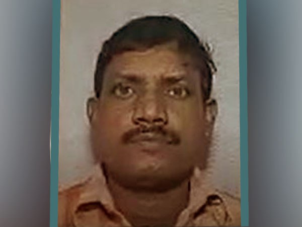 ব্যবসায়ী খুনের ঘটনায় থমথমে কেশিয়ারি! আতঙ্কের মধ্যেই চলছে বনধ ব্যবসায়ী খুনের ঘটনায় থমথমে কেশিয়ারি! আতঙ্কের মধ্যেই চলছে বনধ