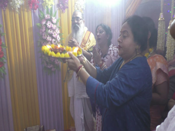 পুজোর উদ্যোক্তা রত্না চট্টোপাধ্যায়