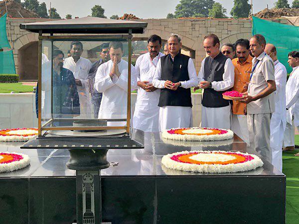 ভারত বনধে নেতৃত্বে রাহুল গান্ধী ভারত বনধে নেতৃত্বে রাহুল গান্ধী