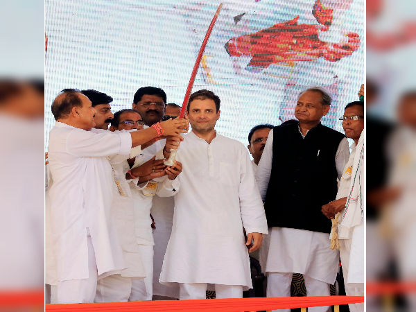 কীসের বদলা নিতে চাইলেন রাহুল গান্ধী কীসের বদলা নিতে চাইলেন রাহুল গান্ধী