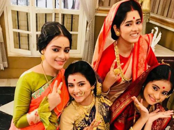 রাসমণি-র শ্যুটিং কতটা মাতিয়ে রাখেন অভিনেত্রীরা! জেনে নিন অন্দরমহলের খবর রাসমণি-র শ্যুটিং কতটা মাতিয়ে রাখেন অভিনেত্রীরা! জেনে নিন অন্দরমহলের খবর