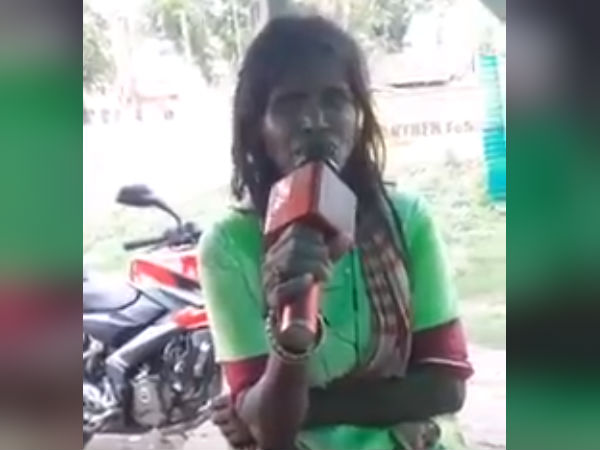 কাগজ কুড়ানি নাম তার, কিন্তু গলায় লতা-আশার জাদু, দেখুন রানাঘাটের বিষ্ময় মহিলার ভিডিও কাগজ কুড়ানি নাম তার, কিন্তু গলায় লতা-আশার জাদু, দেখুন রানাঘাটের বিষ্ময় মহিলার ভিডিও
