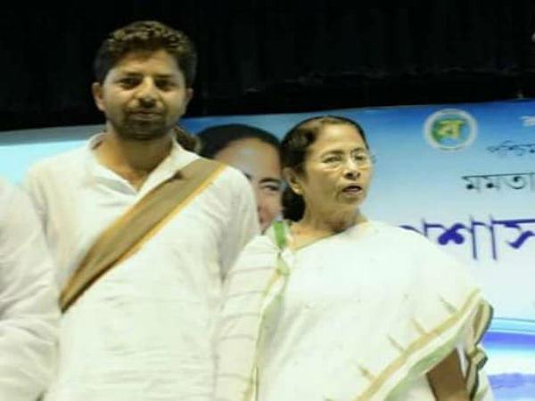 প্রতারক বিশ্বভারতীর গবেষক! কর্তৃপক্ষের অভিযোগে গ্রেফতার টিএমসিপি নেতা প্রতারক বিশ্বভারতীর গবেষক! কর্তৃপক্ষের অভিযোগে গ্রেফতার টিএমসিপি নেতা