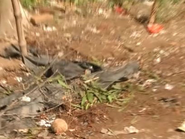 আমডাঙার সংঘর্ষে আরও একজনের মৃত্যু! এলাকায় ভাঙচুর, আতঙ্কে এলাকা ছাড়া বহু মানুষ আমডাঙার সংঘর্ষে আরও একজনের মৃত্যু! এলাকায় ভাঙচুর, আতঙ্কে এলাকা ছাড়া বহু মানুষ