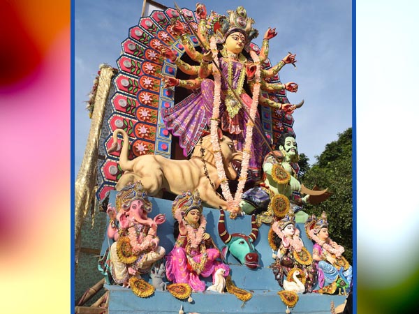 বাংলার মেগা কার্নিভালে উজ্জ্বল উপস্থিতি