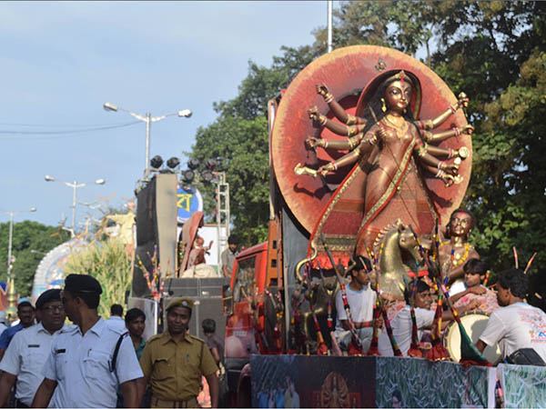 বাংলায় পর্যটনের দুয়ার খুলে যাবে