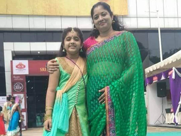 কাজের ফাঁকে কখনও মনে হয়..এই সফরটা কীভাবে শুরু হয়েছিল.. যে ছোট্ট সঙ্গীতা দি কোথায় ছিল , আর কোথায় পৌঁছল?