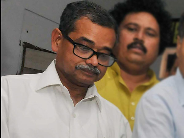 প্রশ্নে সেরা, হাজিরায় দ্বিতীয়