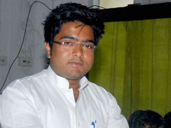 অভিষেক অ্যাসিস্ট-এ