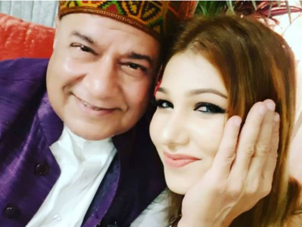 জসলিনের সঙ্গে গার্লফ্রেন্ড-বয়ফ্রেন্ড সম্পর্ক নেই, বিগবস থেকে বেরিয়ে বোমা ফাটালেন অনুপ জসলিনের সঙ্গে গার্লফ্রেন্ড-বয়ফ্রেন্ড সম্পর্ক নেই, বিগবস থেকে বেরিয়ে বোমা ফাটালেন অনুপ
