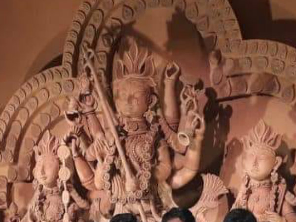 বাবুবাগানের থিম বাংলার মাটিতে সুরের মূর্ছনা বাবুবাগানের থিম বাংলার মাটিতে সুরের মূর্ছনা