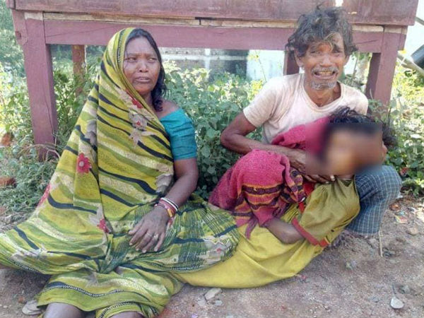 চোখে জল ,কাঁধে সন্তানের মৃতদেহ! উৎসবের দিনে উঠে এল আরও এক মর্মান্তিক ঘটনা চোখে জল ,কাঁধে সন্তানের মৃতদেহ! উৎসবের দিনে উঠে এল আরও এক মর্মান্তিক ঘটনা