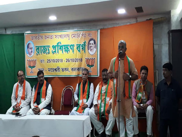বাড়ছে আস্থা, মোদীই মুসলিম সমাজের মসিহা! আর যা বললেন এই নেতা বাড়ছে আস্থা, মোদীই মুসলিম সমাজের মসিহা! আর যা বললেন এই নেতা