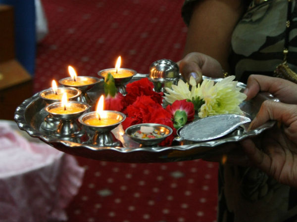 হকিক ধারণ করুন