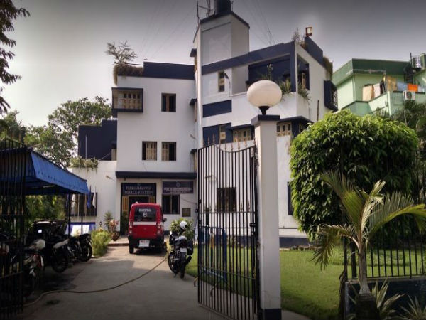 পুজোর রাতের কলকাতায় নিরাপত্তাহীনতা! আক্রান্ত অভিনেত্রী পুজোর রাতের কলকাতায় নিরাপত্তাহীনতা! আক্রান্ত অভিনেত্রী