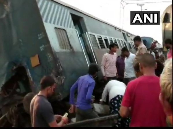 ফারাক্কা এক্সপ্রেস দুর্ঘটনায় তদন্তের নির্দেশ রেলমন্ত্রকের ফারাক্কা এক্সপ্রেস দুর্ঘটনায় তদন্তের নির্দেশ রেলমন্ত্রকের
