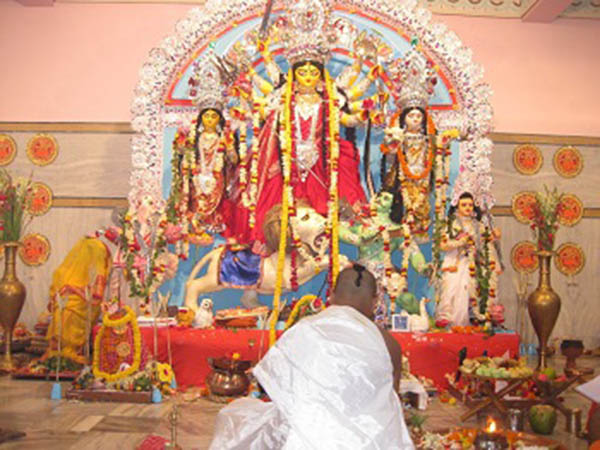 মন্দির ও পুজোর ইতিহাস