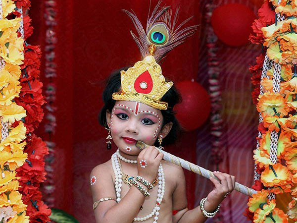 কৃষ্ণের জন্মদিন তো পালন করেন, কিন্তু আছে কি বার্থ সার্টিফিকেট! আরটিআই আবেদনে আর যা বলা হল কৃষ্ণের জন্মদিন তো পালন করেন, কিন্তু আছে কি বার্থ সার্টিফিকেট! আরটিআই আবেদনে আর যা বলা হল
