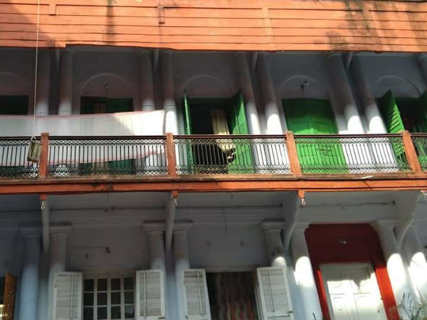 বাড়ির সদস্যরা কী বলছেন?