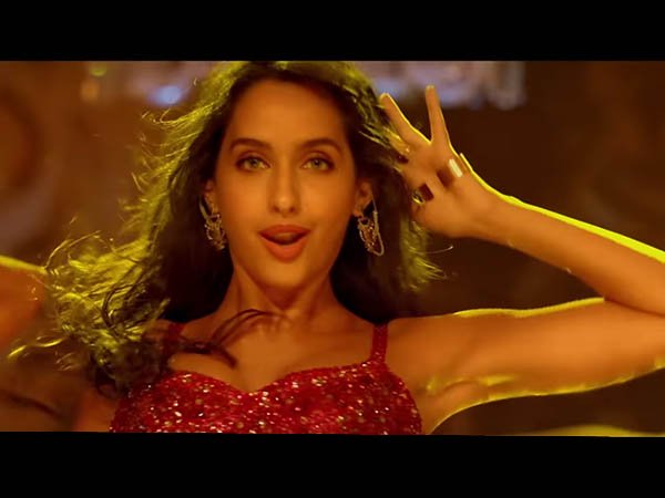 দিলবর নিয়ে নোরা ফতেহি আসছেন নতুন রূপে! টুইট ঘিরে চড়ছে উত্তেজনার পারদ দিলবর নিয়ে নোরা ফতেহি আসছেন নতুন রূপে! টুইট ঘিরে চড়ছে উত্তেজনার পারদ
