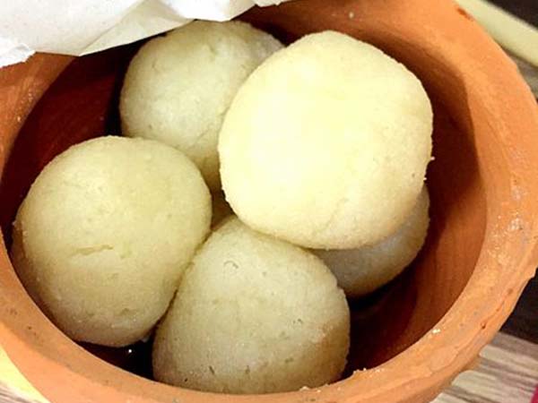 কে সি দাস