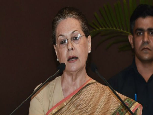 সনিয়া গান্ধীই কংগ্রেসের সম্ভাব্য প্রার্থী