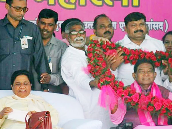 দরকারে বিরোধী আসনে, বললেন মায়াবতী