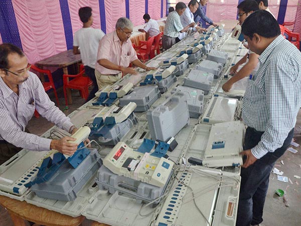 ৪০% ইভিএম-এ কারচুপির আশঙ্কা