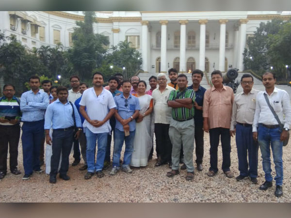 বেতন বৈষম্য অব্যাহত, রাজ্যপালের কাছে স্মারকলিপি