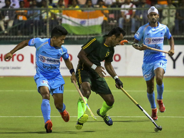 রাজনীতির থাবা পড়েছে খেলার মাঠেও