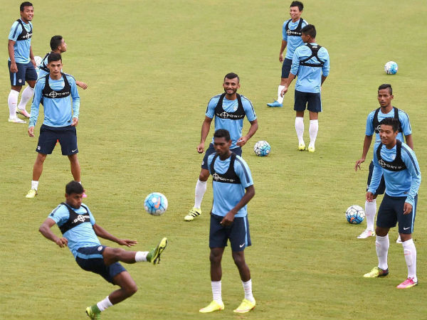 ক্রমতালিকায় এগিয়ে