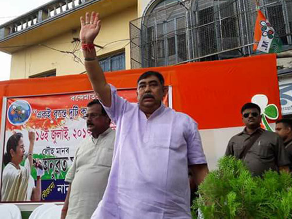 লকেট চট্টোপাধ্যায়কে নিয়ে প্রতিক্রিয়া