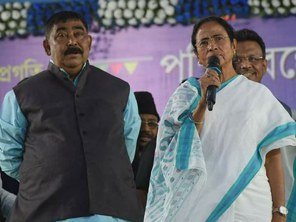 মমতার নামে মহাদেবের মাথায় বেলপাতা চাপান অনুব্রত, নিত্যকর্ম বর্ণনা নিজের মুখে মমতার নামে মহাদেবের মাথায় বেলপাতা চাপান অনুব্রত, নিত্যকর্ম বর্ণনা নিজের মুখে
