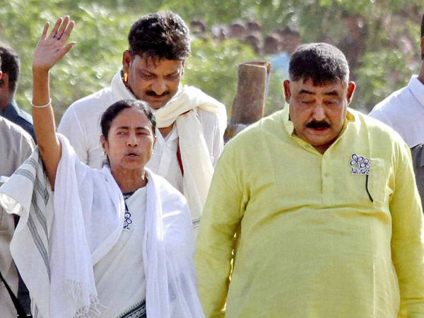 অধীরের হাত ধরেই কংগ্রেসে মোশারফ