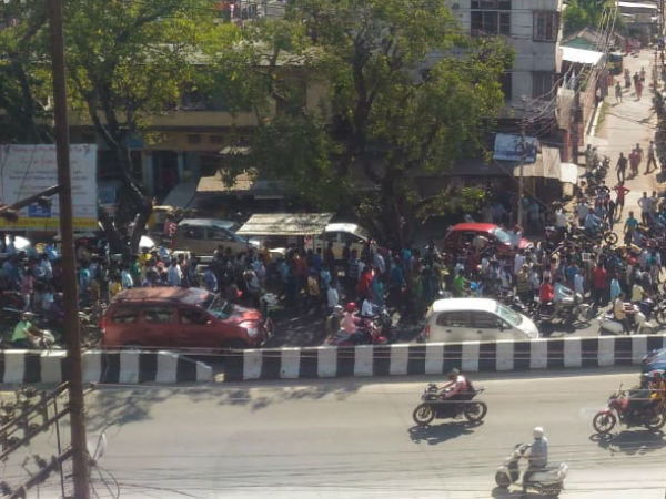 বাঙালিরা জোট বেঁধেছে