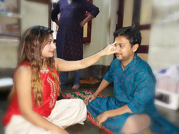 পরিবারে অটুট সম্পর্ক!