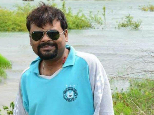 বিনয় চৌধুরী বলছেন...