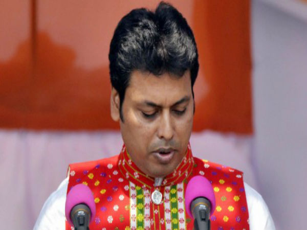 সরকারি বাসভবনে গরু পুষবেন